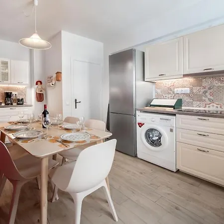 Apartament Plumeria Alba *